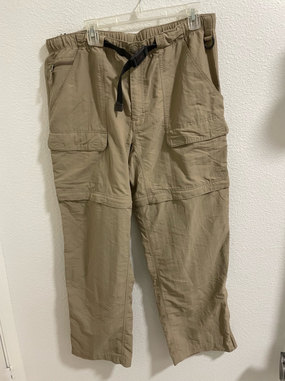 The North Face Men's Cargo Hiking Pants in Khaki